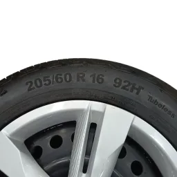 roda aro R16 205/60 nissan kicks 2016 2017 2018 403155RA0E