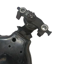 Bandeja Suspensao Inferior Direto Dianteira Hilux Sw4 2024 48069-0K040 48068-0K040 48069-0K050 48068-0K050 JCT161135