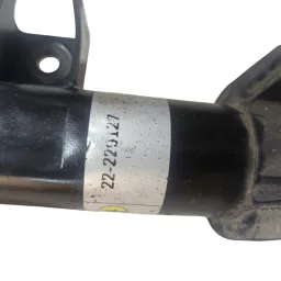 amortecedor dianteiro direito gla200 cla200 b200 a200 2013