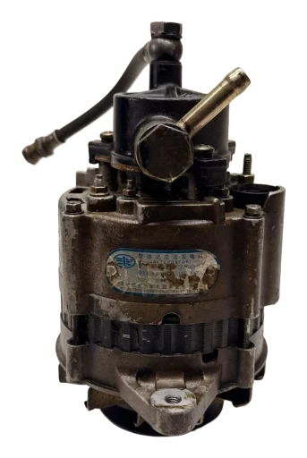 ALTERNADOR C/ BOMBA VÁCUO PLUTUS DIESEL 2012 JFZB165-03 65A