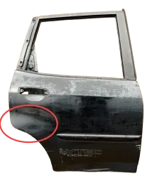 PORTA TRASEIRA DIREITA HONDA FIT 2004 2005 2006 2007 DETALHE