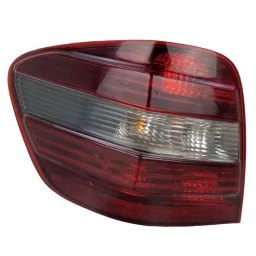 Lanterna Traseira Esquerda Mercedes Ml320 2007 A 2009
