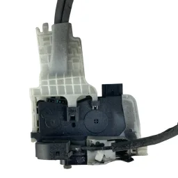 Fechadura Porta Dianteira Esquerda Hyundai Ix35 2010 A 2022