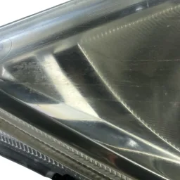 Farol Lado Direito Ssangyong Korando 2011 a 2013 Sem Reator