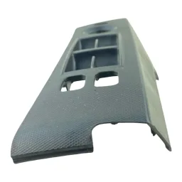 Moldura Comando Vidro Dianteiro Esquerdo Korando 2010 a 2012 722113400