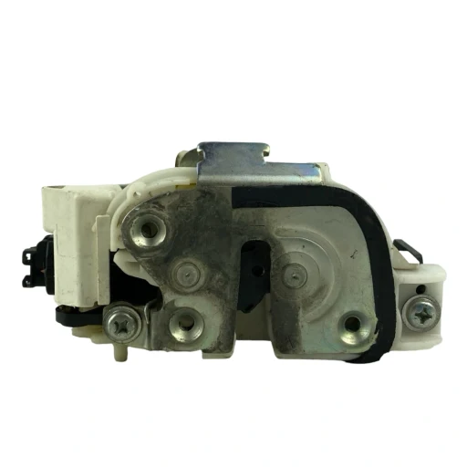 Fechadura Traseira Esquerda L200 Triton 2007 a 2017 Detalhe