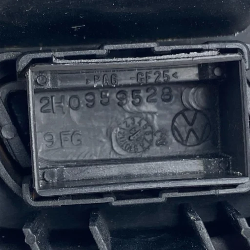 Maçaneta Interna Porta Dianteira Direita Amarok 2011 a 2017 240959528 2H0837114D 2H0837114C