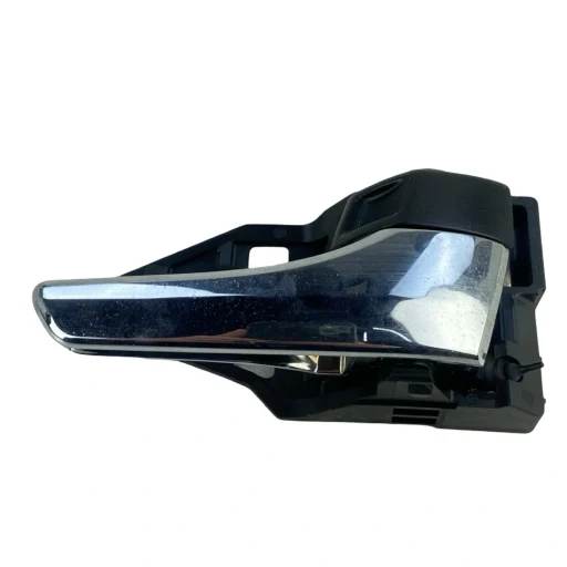 Maçaneta int porta traseira direita hilux sw4 2016 a 2020