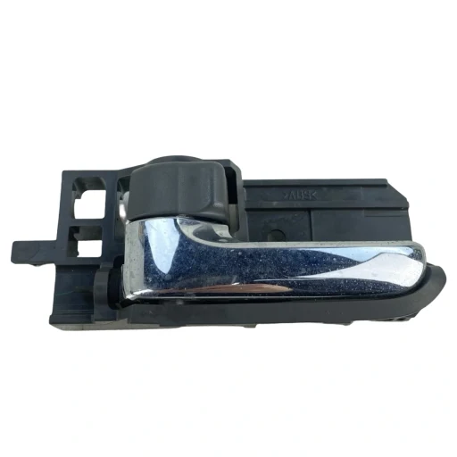 Maçaneta int porta traseira esq hilux sw4 200 a 2015 2/4p