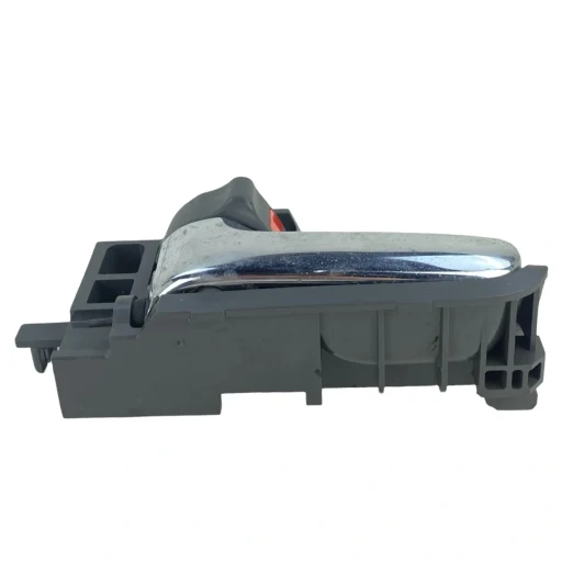 Maçaneta Int Porta Traseira Esq Hilux SW4 200 a 2015 2/4p