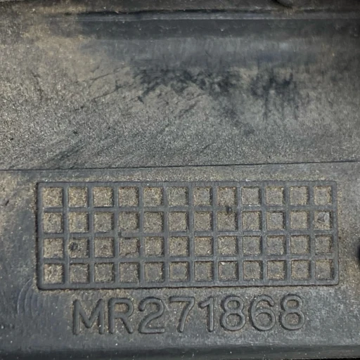 Maçaneta Ext. Porta Dianteira Direita Pajero TR4 2003 a 2015 MR271868