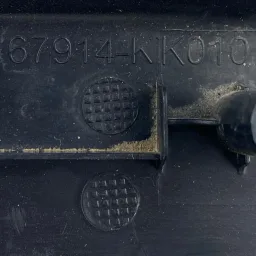 Soleira Interna Porta Dinteira Esquerda Hilux 2016 A 2025