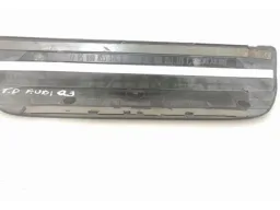 Soleira Porta Audi Q3 Traseira Dir 2012/2015 Detalhe / 17528