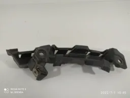 Guia Parachoque Traseiro Esquerdo Range Rover Sport 2010