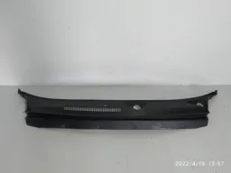 Moldura grade parabrisa Dodge Journey 2010/2018