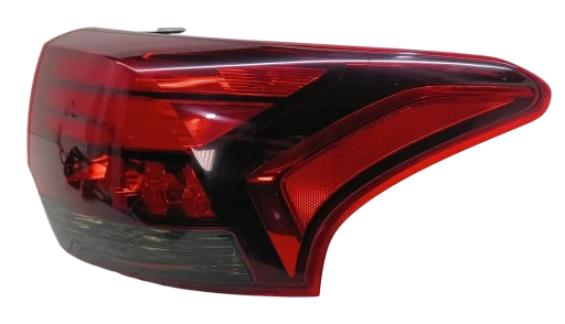 Lanterna Traseira Direita Mitsubishi Outlander 2016 a 2020