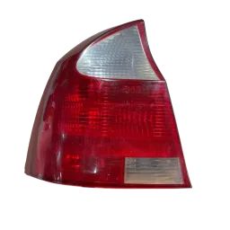 Lanterna traseira esquerda gm corsa sedan 2008