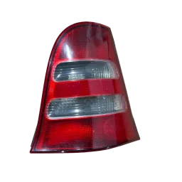 Lanterna traseira direita Mercedes classe a 160 2004