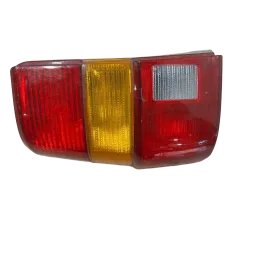 Lanterna traseira esquerda Vw Santana quantum 2000