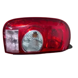 Lanterna traseira esquerda Renault duster 2014