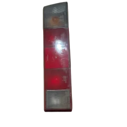 Lanterna traseira direita vw Santana gls 1990