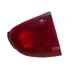 Lanterna tampa traseira esquerda Ford escort gl 2000