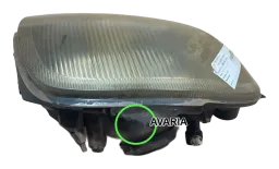 Farol dianteiro direito Renault clio RL 2002Avaria no engate