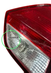 Lanterna tampa porta malas ld esq Vw voyage g7 17 C/Avaria