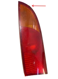 Lanterna traseira esquerda Ford focus 2006 c/avaria pequeno