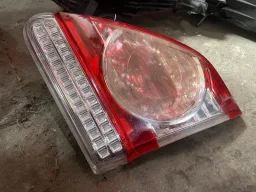Lanterna Traseira Direita Corolla 2012 a 2014 (mala)