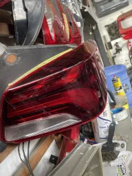 Lanterna Traseira Direita Onix Hatch 2020 a 2025 C/ Led