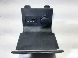 Moldura Central Painel Tomada Usb Hb20 13/19 846211s100