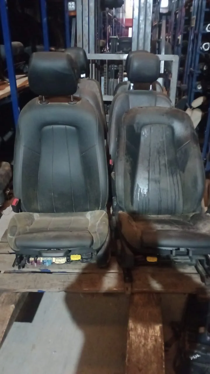 JOGO DE BANCO A200