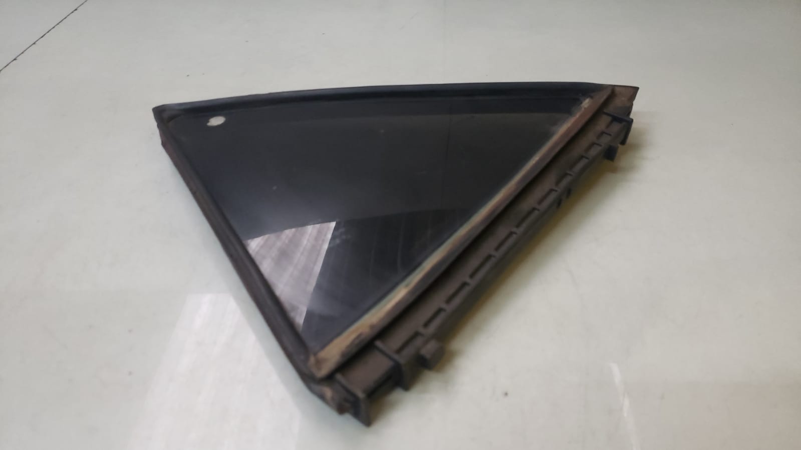 Vidro Fixo Traseiro Esquerdo Toyota Corolla 2014 a 2018 (2)