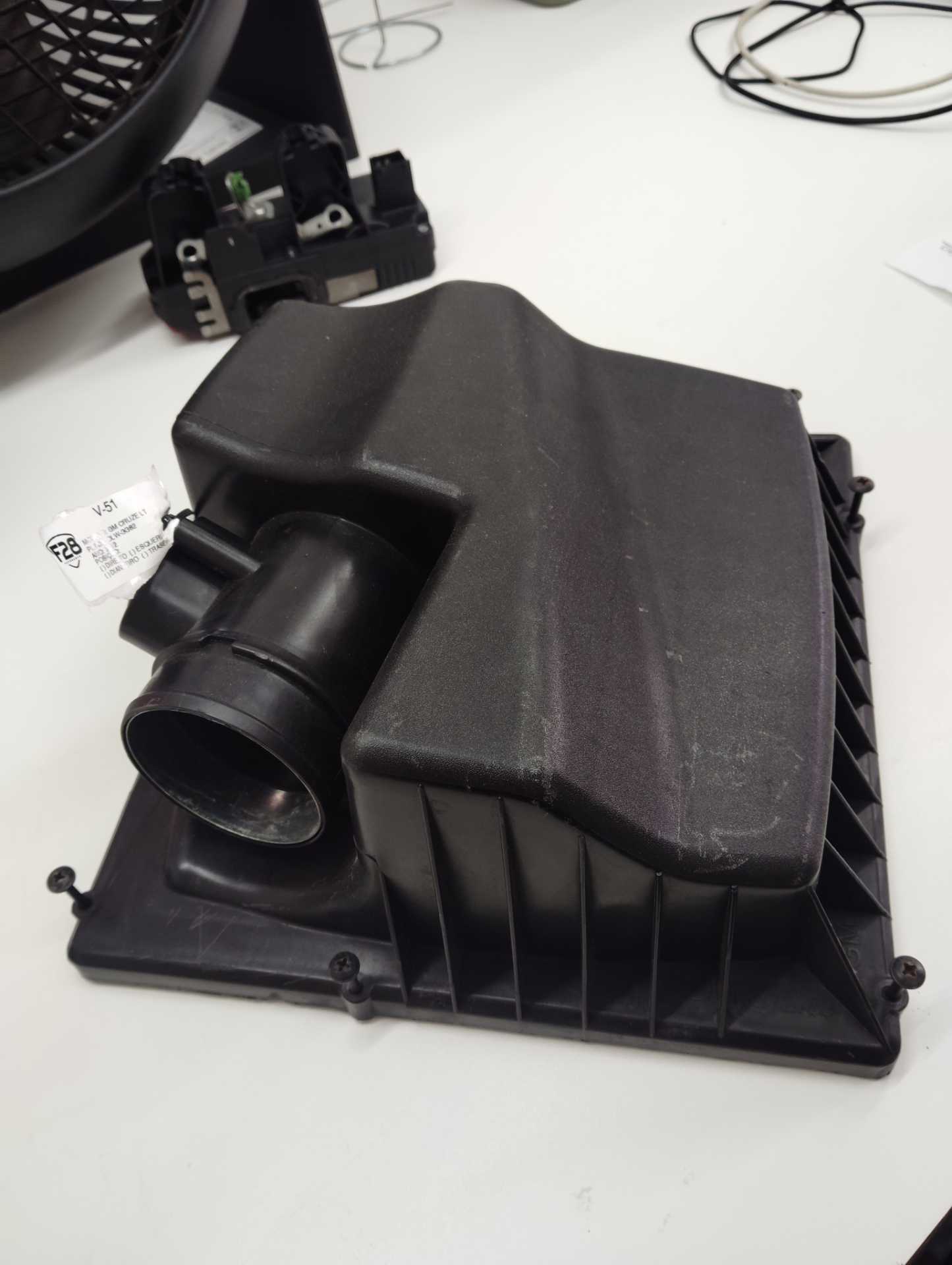 Tampa Caixa De Ar Chevrolet Cruze Lt 1.8 At 2012