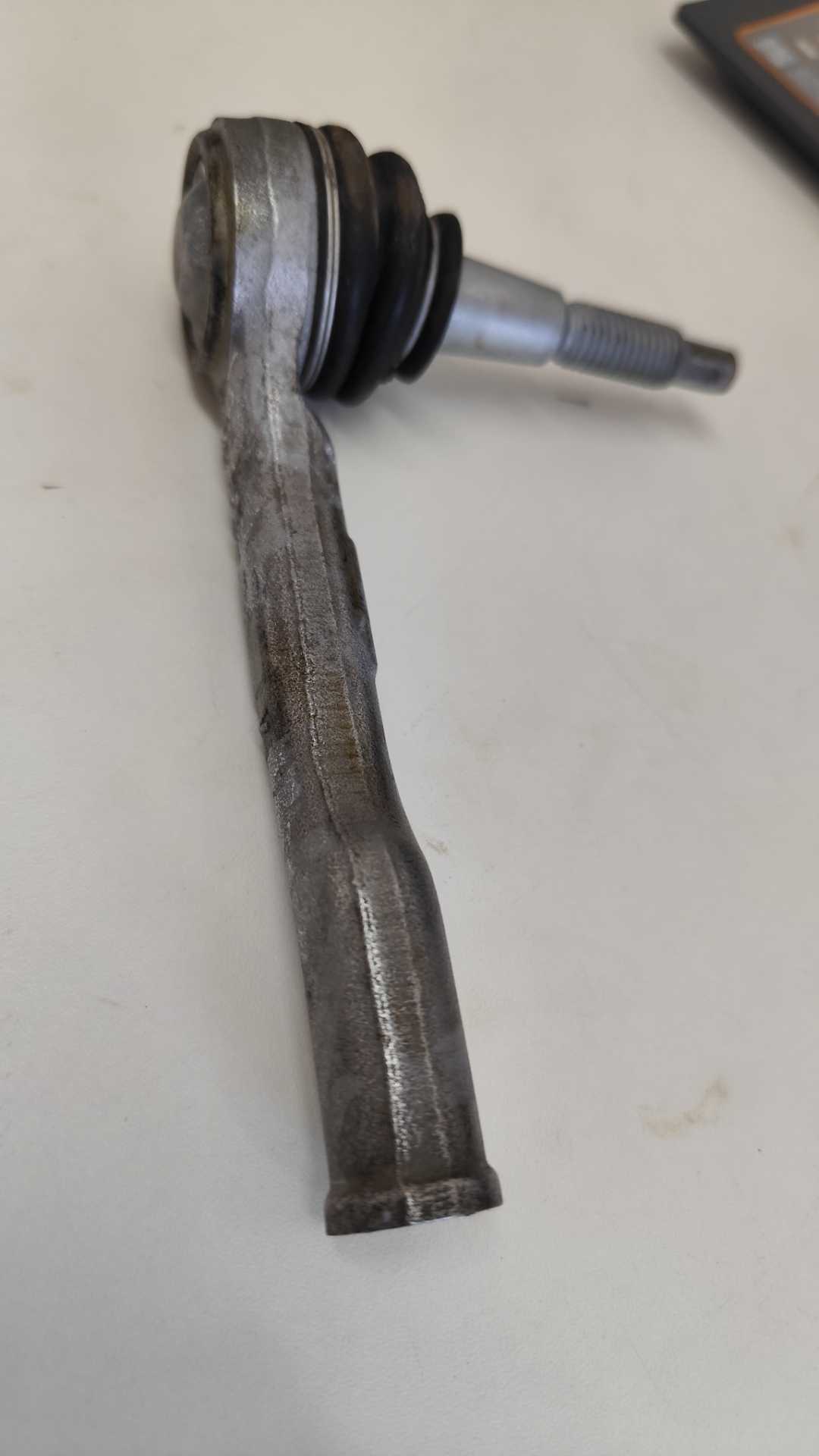 Terminal de direção esquerdo Chevrolet Cruze 2017 a 2023 original 