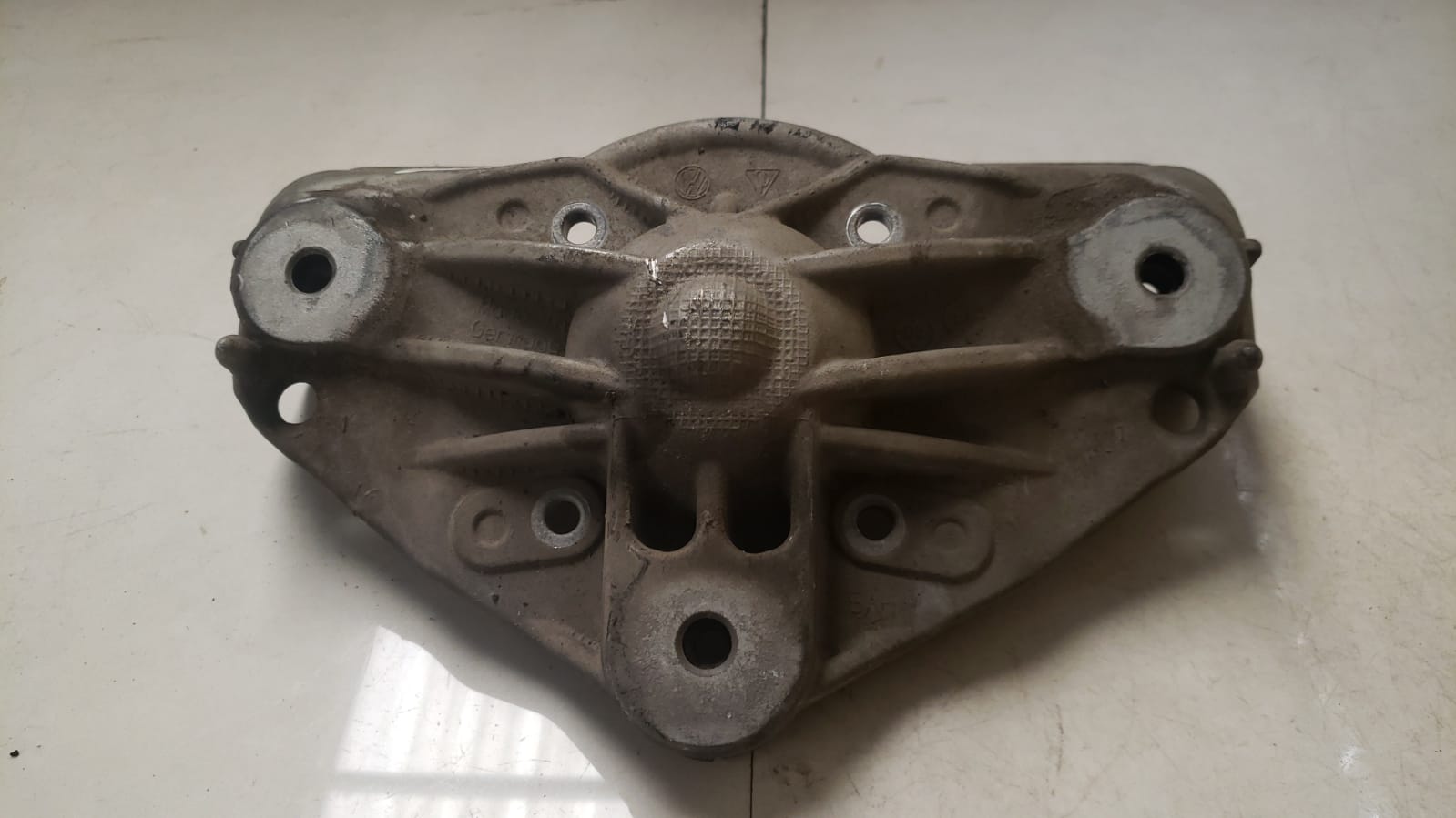 Suporte Superior Amortecedor Porsche Cayenne 2008 a 2010