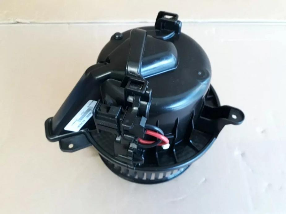 MOTOR VENTILADOR INTERNO VIRTUS ANALÓGICO MAHLE