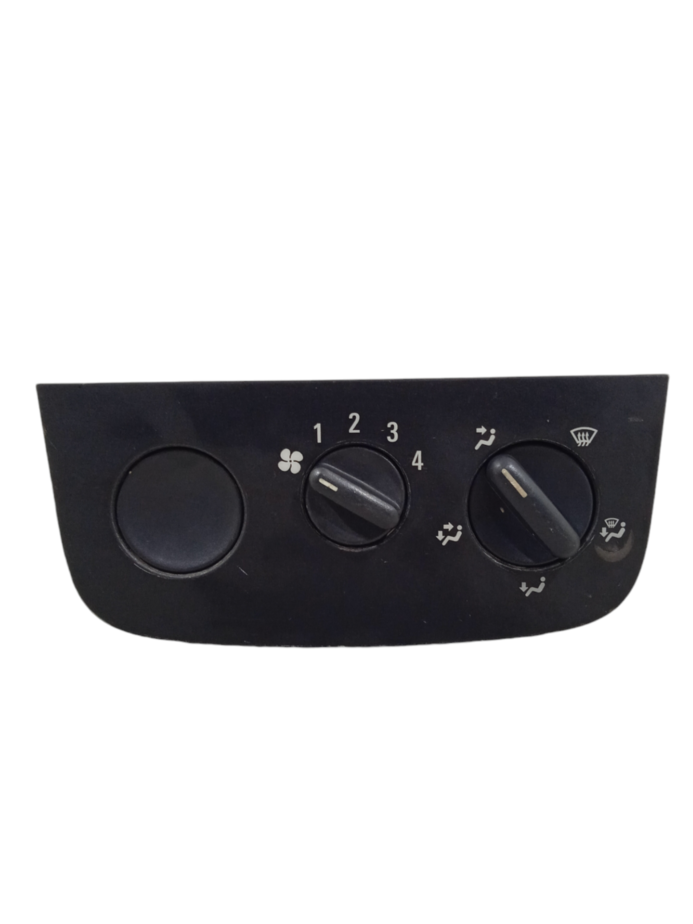 COMANDO DO AR CHEVROLET CORSA 2004 USADO