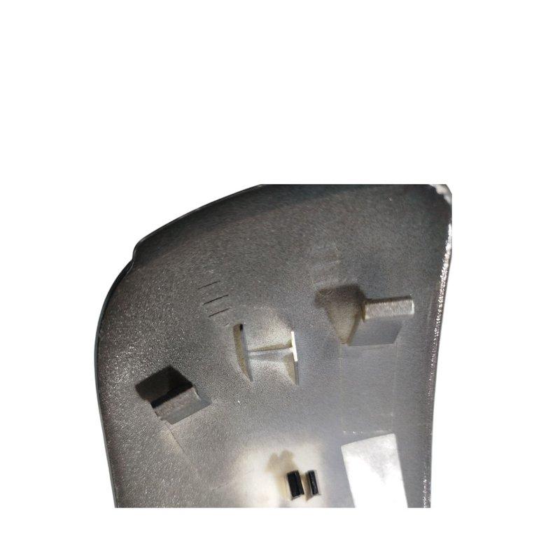 Capa retrovisor Peugeot 3008 2014 direito com avaria 