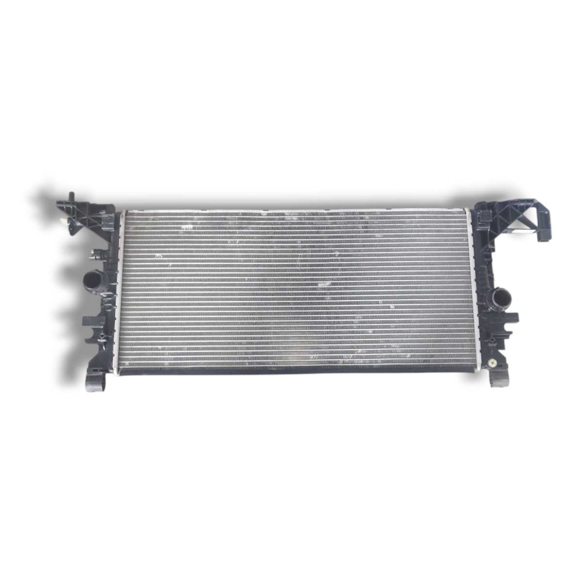 Radiador de Água Chevrolet Cruze 2022 original usado 