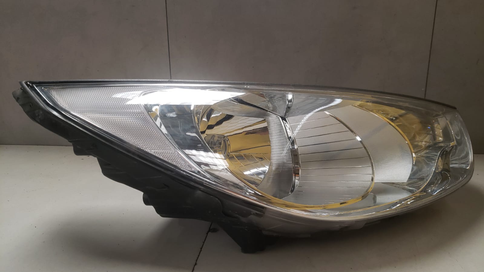 Farol Direito Hyundai Ix35 2010 a 2015 