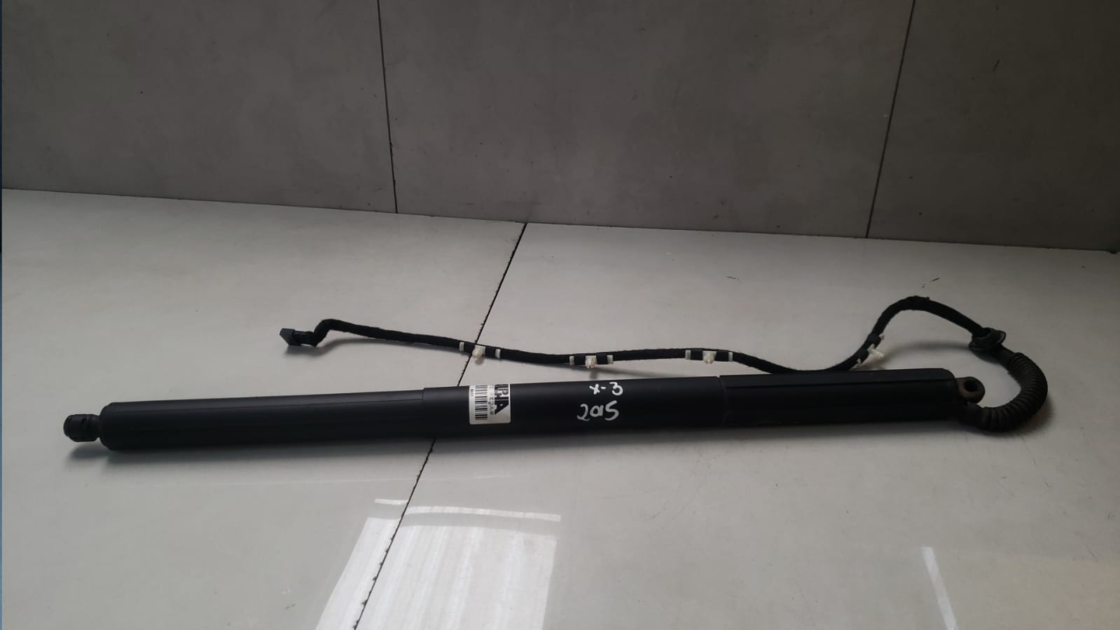 Amortecedor Tampa Traseira Bmw X3 N20 2012 a 2017 456r67dg