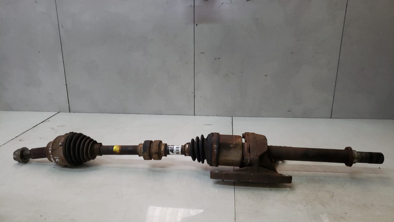 Semi eixo dianteiro direito Nissan Sentra 2014 a 2019