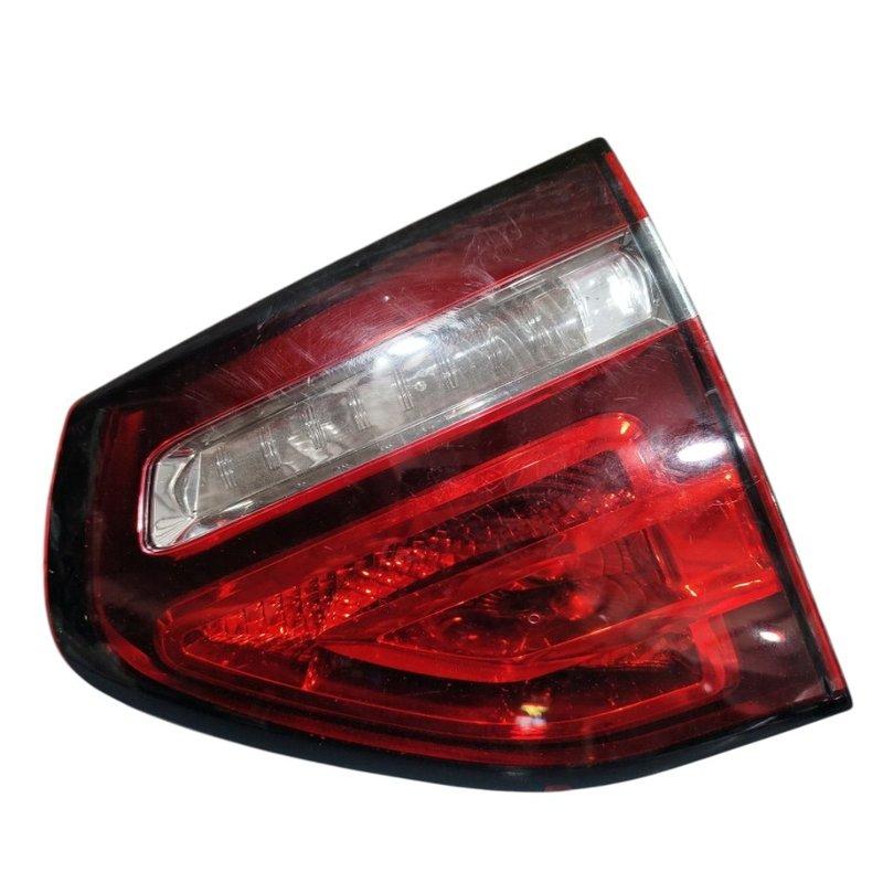 Lanterna Tampa Citroen C4 Picasso 2008 2014 Traseira Direita Direito/passageiro Vermelho