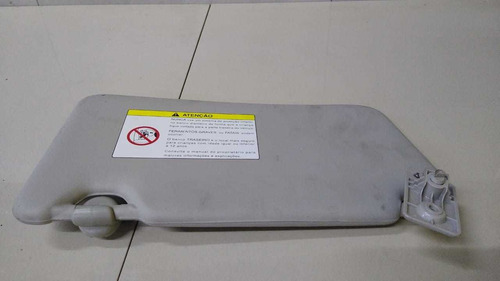 Quebra Sol Direito Nissan March 2014