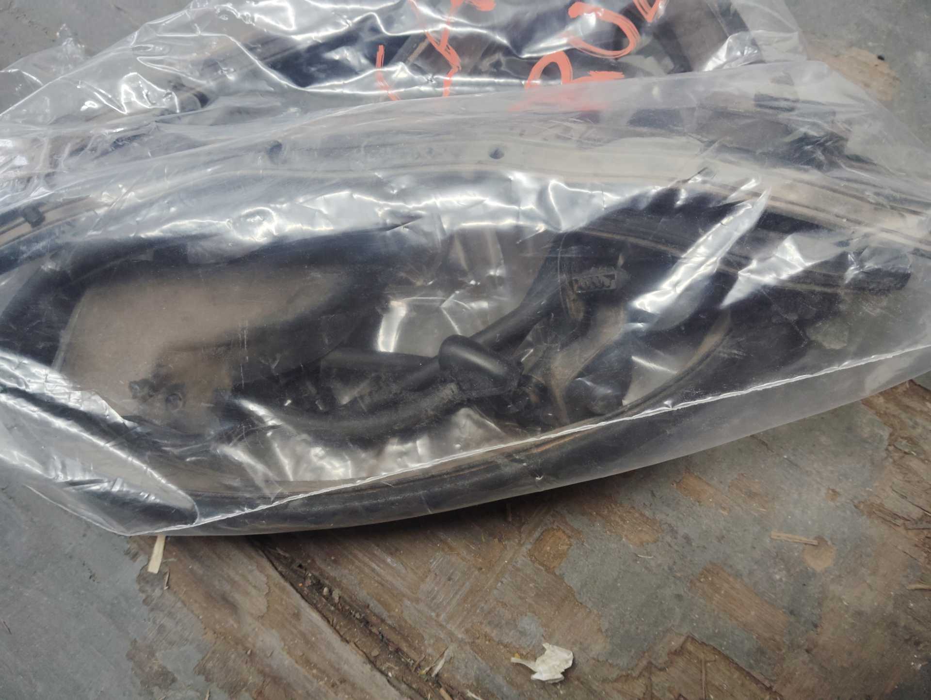 Borracha Capo Chevrolet Cruze Lt 1.8 At 2012