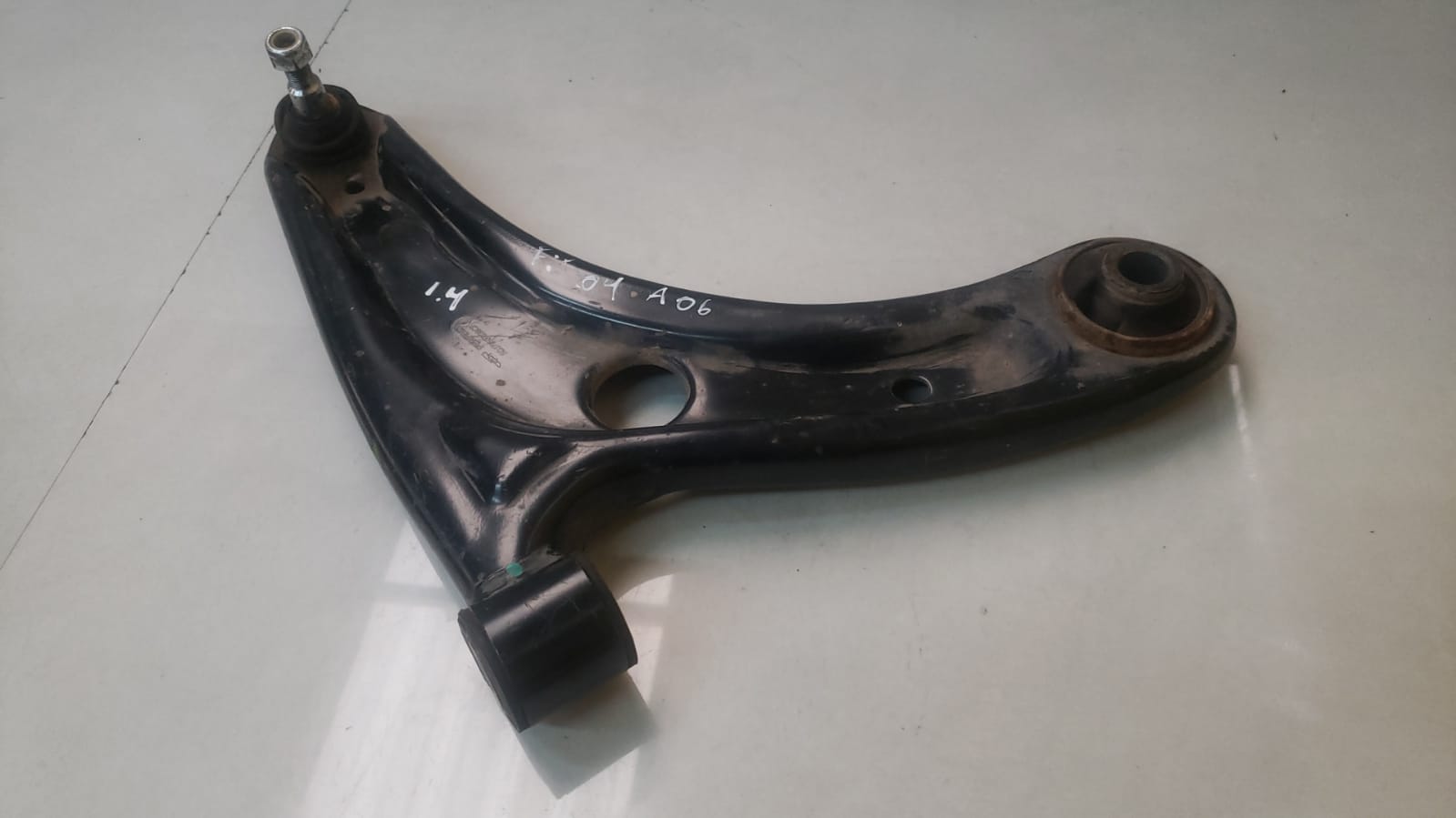 Bandeja Dianteira Direita Honda Fit 1.4 2004 2005 2006