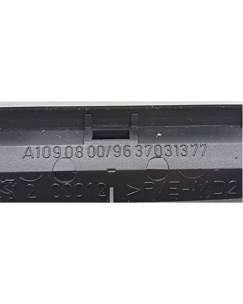 MOLDURA COMPUTADOR BORDO PEUGEOT 307 2001 A 2008