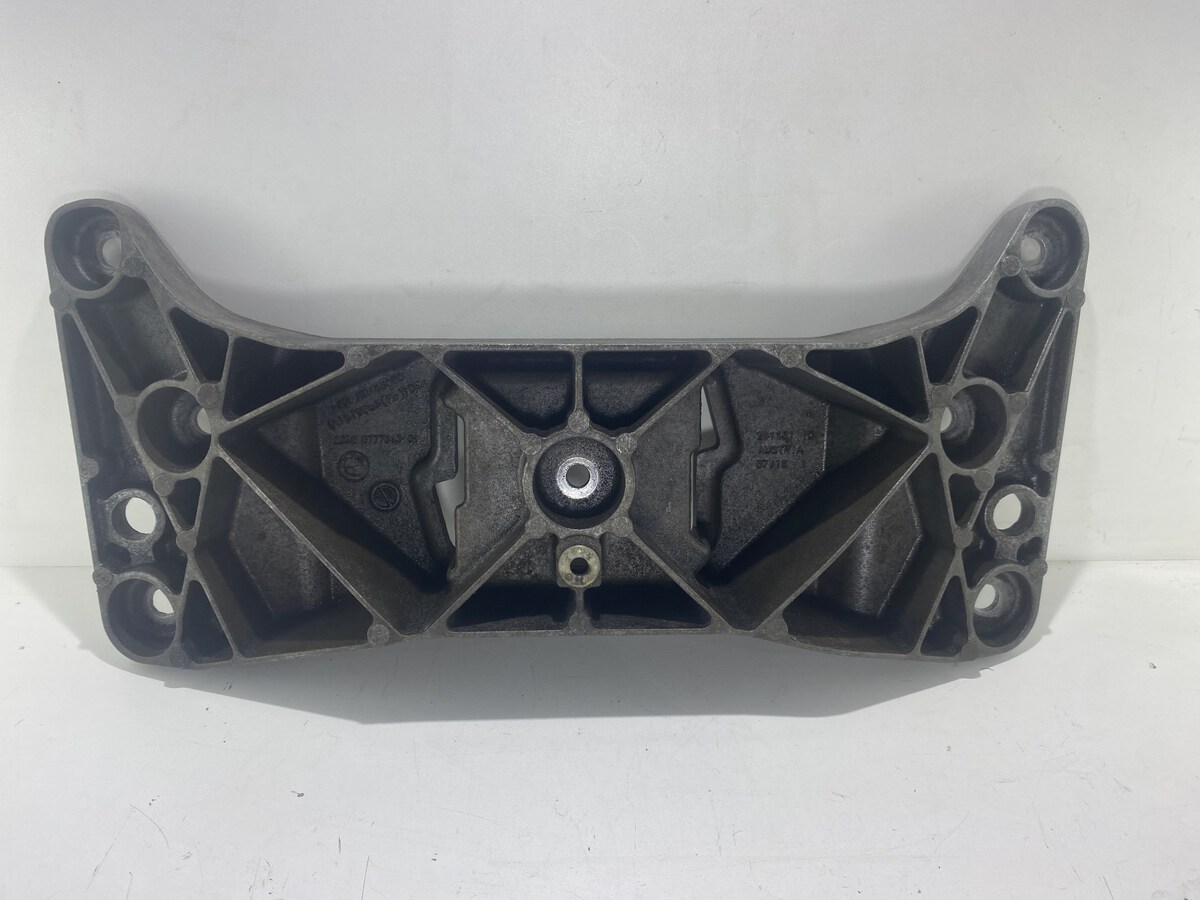 Coxim Travessa Suporte Caixa Cambio Bmw 535 F10 2010 2012